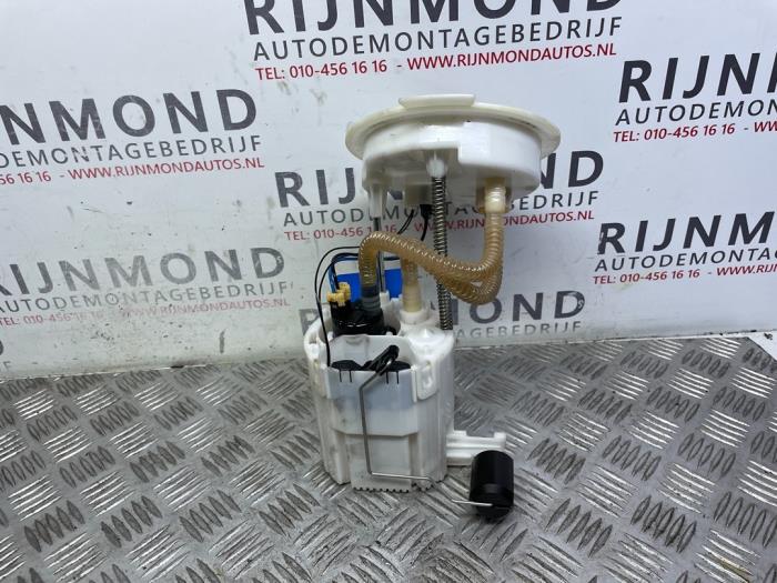Gebruikte Dieselpomp BMW 4 serie Gran Coupe (F36) 435d xDrive 3.0 24V Prijs € 90,75 Inclusief btw aangeboden door Autodemontage Rijnmond BV