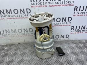 Gebruikte Benzinepomp Mini Mini (R56) 1.6 16V Cooper Prijs op aanvraag aangeboden door Autodemontage Rijnmond BV