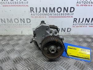 Gebruikte Dieselpomp Chrysler Voyager/Grand Voyager (RG/RS) 2.8 CRD 16V Autom. Prijs € 250,00 Margeregeling aangeboden door Autodemontage Rijnmond BV