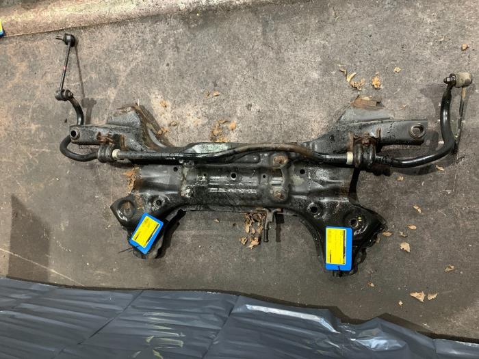 Gebruikte Subframe Hyundai i20 1.2i 16V Prijs op aanvraag aangeboden door Autodemontage Rijnmond BV
