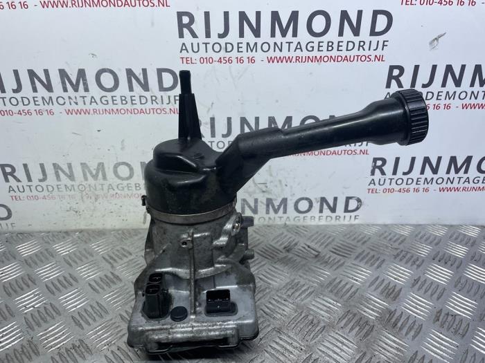Gebruikte Stuurpomp Peugeot 308 (4A/C) 1.6 HDi Prijs € 90,75 Inclusief btw aangeboden door Autodemontage Rijnmond BV