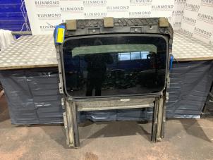 Gebruikte Schuifdak Jaguar XF (CC9) 2.7 D V6 24V Prijs op aanvraag aangeboden door Autodemontage Rijnmond BV