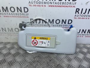 Gebruikte Zonneklep Peugeot 3008 II (M4/MC/MJ/MR) 1.2 12V e-THP PureTech 130 Prijs € 36,30 Inclusief btw aangeboden door Autodemontage Rijnmond BV