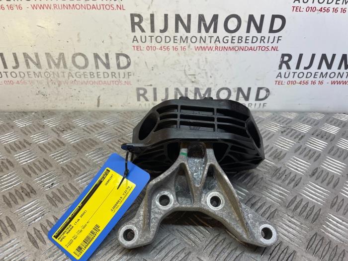 Gebruikte Motorrubber Opel Mokka 1.2 Turbo 12V Prijs € 30,25 Inclusief btw aangeboden door Autodemontage Rijnmond BV