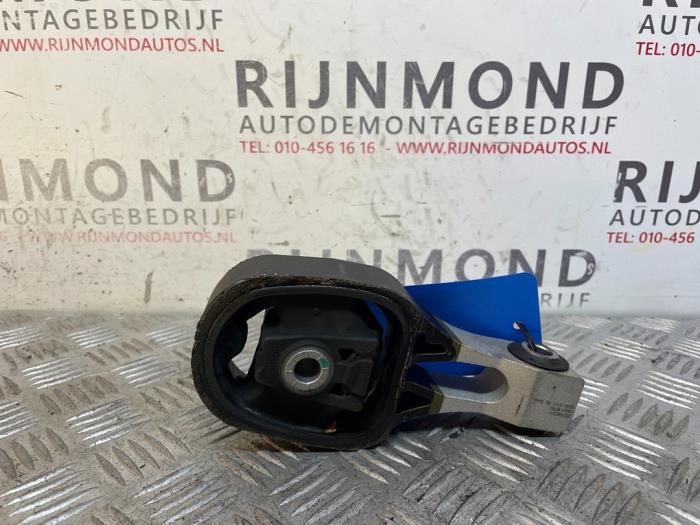 Gebruikte Motorrubber Opel Mokka 1.2 Turbo 12V Prijs € 30,25 Inclusief btw aangeboden door Autodemontage Rijnmond BV