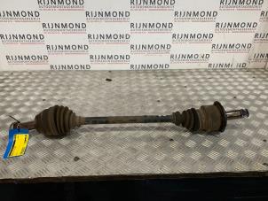 Gebruikte Steekas rechts-achter Mercedes Vito (639.6) 2.2 109 CDI 16V Prijs € 70,00 Margeregeling aangeboden door Autodemontage Rijnmond BV