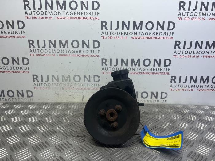 Gebruikte Servopomp Mercedes Vito (639.6) 2.2 109 CDI 16V Prijs € 24,99 Margeregeling aangeboden door Autodemontage Rijnmond BV
