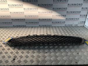 Gebruikte Bumper Rooster Landrover Discovery Sport (LC) 2.0 eD4 150 16V Prijs € 151,25 Inclusief btw aangeboden door Autodemontage Rijnmond BV