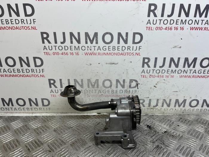 Gebruikte Oliepomp Volkswagen Transporter T5 2.0 TDI DRF Prijs op aanvraag aangeboden door Autodemontage Rijnmond BV
