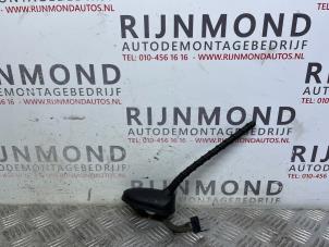 Gebruikte Antenne Kia Rio III (UB) 1.2 CVVT 16V Prijs € 50,00 Margeregeling aangeboden door Autodemontage Rijnmond BV