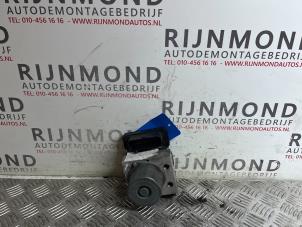 Gebruikte ABS Pomp Mercedes Citan (415.6) 1.5 109 CDI Prijs € 80,00 Margeregeling aangeboden door Autodemontage Rijnmond BV