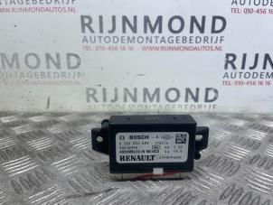 Gebruikte Module PDC Renault Kadjar (RFEH) 1.2 Energy TCE 130 Prijs € 96,80 Inclusief btw aangeboden door Autodemontage Rijnmond BV