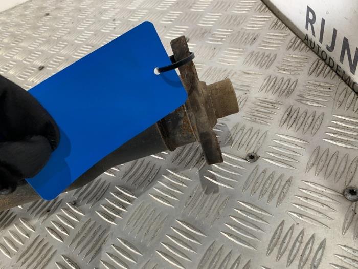 Tussenas van een Mercedes-Benz S (W220) 3.2 S-320 CDI 2004