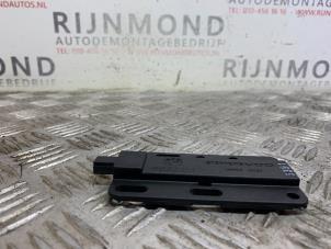 Gebruikte Keyless entry antenne BMW X6M (E71/72) 4.4i V8 Turbo 32V Prijs € 24,20 Inclusief btw aangeboden door Autodemontage Rijnmond BV