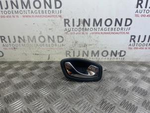 Gebruikte Deurgreep 2Deurs rechts Opel Vivaro 1.6 CDTI BiTurbo 120 Prijs op aanvraag aangeboden door Autodemontage Rijnmond BV