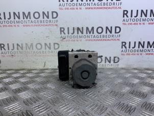 Gebruikte ABS Pomp Renault Clio IV (5R) 0.9 Energy TCE 90 12V Prijs € 90,75 Inclusief btw aangeboden door Autodemontage Rijnmond BV