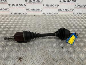 Gebruikte Homokineetas links-voor Fiat Bravo (198A) 1.6 JTD Multijet 120 Prijs € 30,00 Margeregeling aangeboden door Autodemontage Rijnmond BV