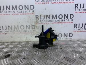 Gebruikte Vacuum ventiel Mercedes C (W205) C-200 2.0 CGI 16V Prijs € 24,20 Inclusief btw aangeboden door Autodemontage Rijnmond BV