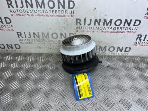 Gebruikte Blower Mercedes C (W205) C-200 2.0 CGI 16V Prijs € 90,75 Inclusief btw aangeboden door Autodemontage Rijnmond BV