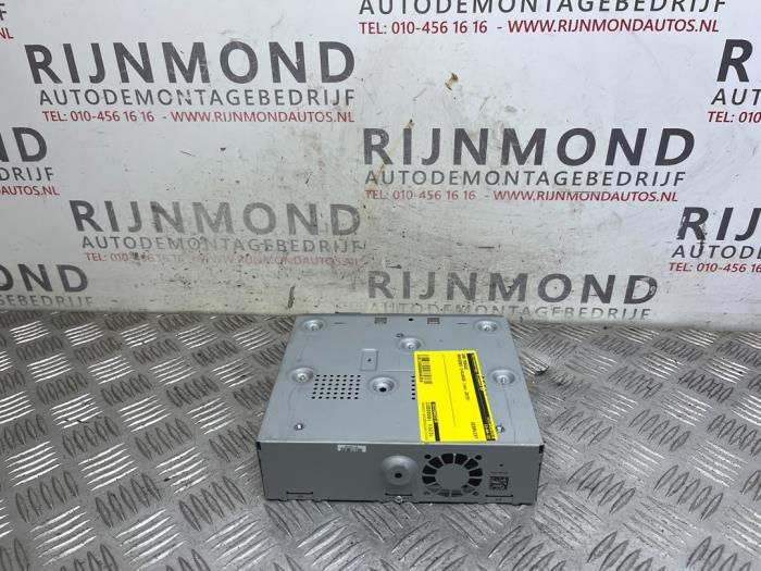 Gebruikte DAB module Mercedes C (W205) C-200 2.0 CGI 16V Prijs € 151,25 Inclusief btw aangeboden door Autodemontage Rijnmond BV