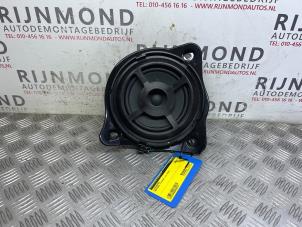 Gebruikte Luidspreker Mercedes C (W205) C-200 2.0 CGI 16V Prijs € 72,60 Inclusief btw aangeboden door Autodemontage Rijnmond BV