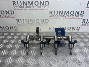 Gebruikte Injector brug Peugeot 308 SW (4E/H) 1.6 16V THP 150 Prijs € 120,00 Margeregeling aangeboden door Autodemontage Rijnmond BV