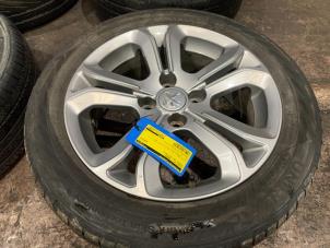 Gebruikte Velgen set + banden Peugeot 208 I (CA/CC/CK/CL) 1.2 Vti 12V PureTech 82 Prijs € 423,50 Inclusief btw aangeboden door Autodemontage Rijnmond BV