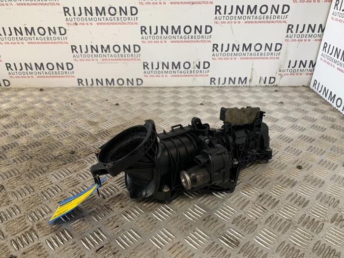 Gebruikte Spruitstuk Inlaat Mercedes E (W213) E-220d 2.0 Turbo 16V Prijs € 181,50 Inclusief btw aangeboden door Autodemontage Rijnmond BV