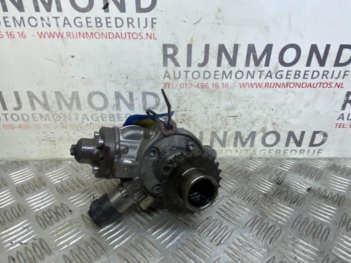 Gebruikte Dieselpomp Mercedes E (W213) E-220d 2.0 Turbo 16V Prijs € 332,75 Inclusief btw aangeboden door Autodemontage Rijnmond BV