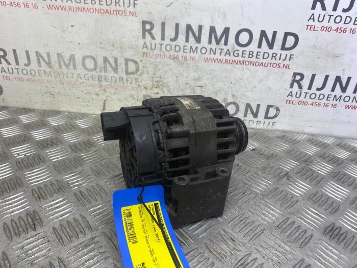 Dynamo van een Opel Combo 1.3 CDTI 16V ecoFlex 2014