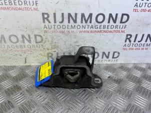 Gebruikte Motorrubber Opel Combo 1.3 CDTI 16V ecoFlex Prijs € 25,00 Margeregeling aangeboden door Autodemontage Rijnmond BV