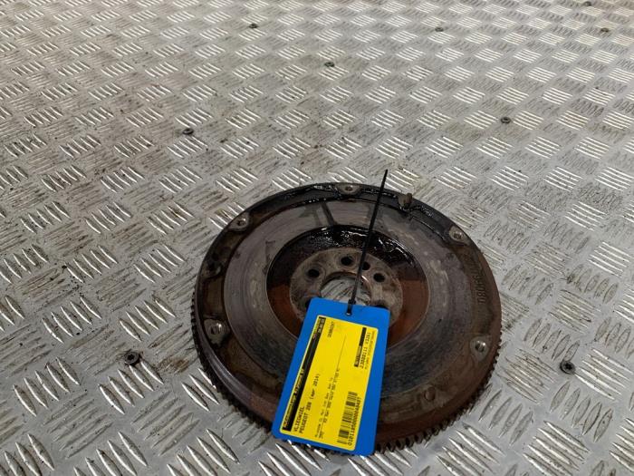 Gebruikte Vliegwiel Peugeot 208 I (CA/CC/CK/CL) 1.0 Vti 12V PureTech Prijs op aanvraag aangeboden door Autodemontage Rijnmond BV
