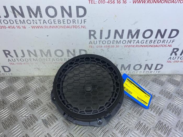 Gebruikte Luidspreker Audi A3 Sportback (8VA/8VF) 1.6 TDI 16V Prijs € 18,15 Inclusief btw aangeboden door Autodemontage Rijnmond BV