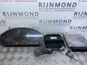 Gebruikte Kontaktslot + computer Volkswagen Transporter/Caravelle T5 2.5 TDi Prijs op aanvraag aangeboden door Autodemontage Rijnmond BV