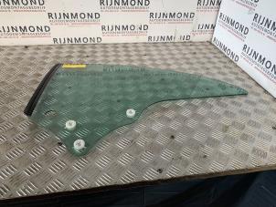 Gebruikte Extra Ruit 4Deurs links-achter Mercedes CLK (C209) 3.2 320 CDI V6 24V Prijs op aanvraag aangeboden door Autodemontage Rijnmond BV