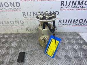 Gebruikte Benzinepomp Renault Megane II (BM/CM) 1.6 16V Prijs op aanvraag aangeboden door Autodemontage Rijnmond BV