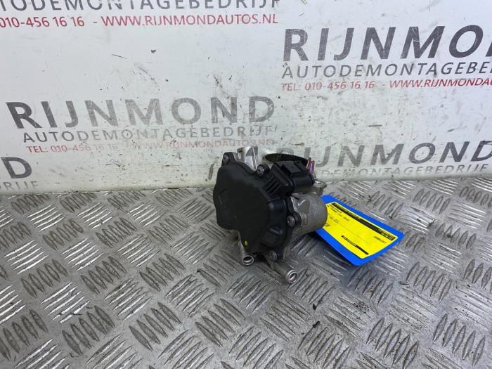 Gebruikte Gasklephuis Volkswagen Touran (5T1) 2.0 TDI 150 Prijs € 25,00 Margeregeling aangeboden door Autodemontage Rijnmond BV
