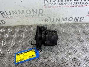 Gebruikte Servopomp Opel Vivaro 1.9 DI Prijs € 60,00 Margeregeling aangeboden door Autodemontage Rijnmond BV