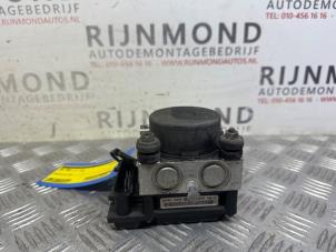 Gebruikte ABS Pomp Opel Corsa D 1.0 Prijs € 85,00 Margeregeling aangeboden door Autodemontage Rijnmond BV