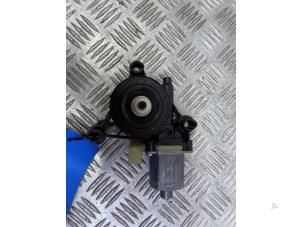 Gebruikte Motor electrisch raam Audi Q2 (GAB/GAG) 1.6 30 TDI 16V Prijs € 24,20 Inclusief btw aangeboden door Autodemontage Rijnmond BV