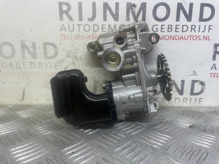 Gebruikte Oliepomp Mazda 3 (BM/BN) 2.0 SkyActiv-G 120 16V Prijs op aanvraag aangeboden door Autodemontage Rijnmond BV