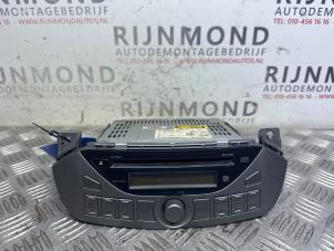 Gebruikte Radio CD Speler Nissan Pixo (D31S) 1.0 12V Prijs op aanvraag aangeboden door Autodemontage Rijnmond BV
