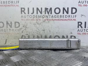 Gebruikte Bumpersteun rechts-voor Mercedes C Estate AMG (S205) C-63 S,Edition 1 AMG 4.0 V8 Biturbo Prijs € 20,00 Margeregeling aangeboden door Autodemontage Rijnmond BV