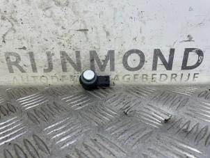 Gebruikte PDC Sensor Mercedes C Estate AMG (S205) C-63 S,Edition 1 AMG 4.0 V8 Biturbo Prijs € 20,00 Margeregeling aangeboden door Autodemontage Rijnmond BV