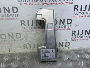 Gebruikte Camera voorzijde Mercedes C Estate AMG (S205) C-63 S,Edition 1 AMG 4.0 V8 Biturbo Prijs € 200,00 Margeregeling aangeboden door Autodemontage Rijnmond BV