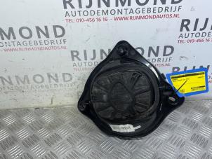 Gebruikte Luidspreker Mercedes C Estate AMG (S205) C-63 S,Edition 1 AMG 4.0 V8 Biturbo Prijs € 60,00 Margeregeling aangeboden door Autodemontage Rijnmond BV