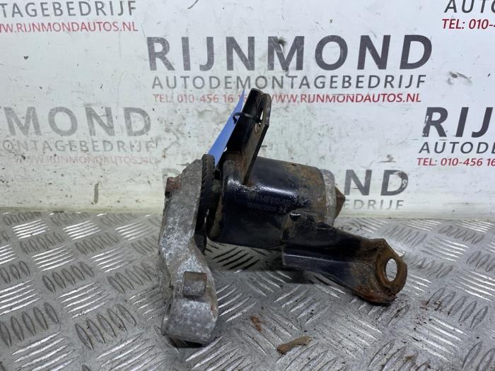 Gebruikte Motorsteun Ford Fiesta 6 (JA8) 1.25 16V Prijs € 25,00 Margeregeling aangeboden door Autodemontage Rijnmond BV