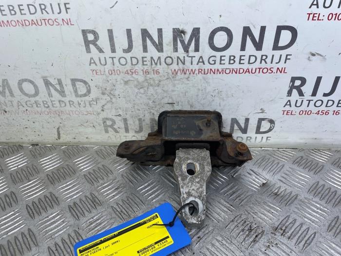Gebruikte Motorsteun Ford Fiesta 6 (JA8) 1.25 16V Prijs € 25,00 Margeregeling aangeboden door Autodemontage Rijnmond BV