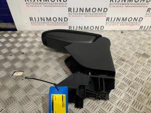 Gebruikte Armleuning Citroen DS3 (SA) 1.6 16V VTS THP 155 Prijs € 42,35 Inclusief btw aangeboden door Autodemontage Rijnmond BV