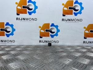 Gebruikte AUX/USB aansluiting BMW 5 serie (G30) 530d xDrive 3.0 TwinPower Turbo 24V Prijs € 15,00 Margeregeling aangeboden door Autodemontage Rijnmond BV